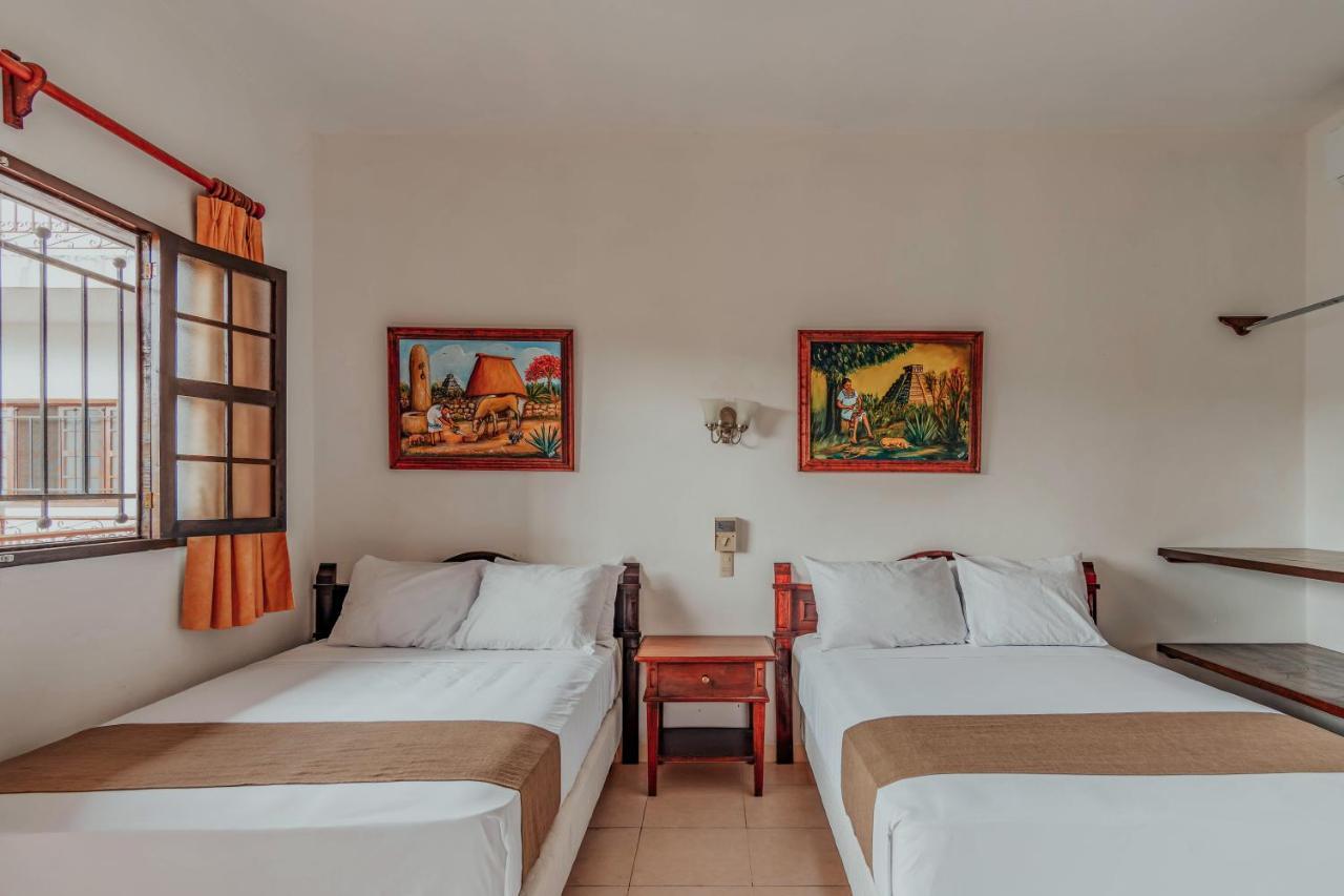 Hotel Santa Maria Merida Exterior photo
