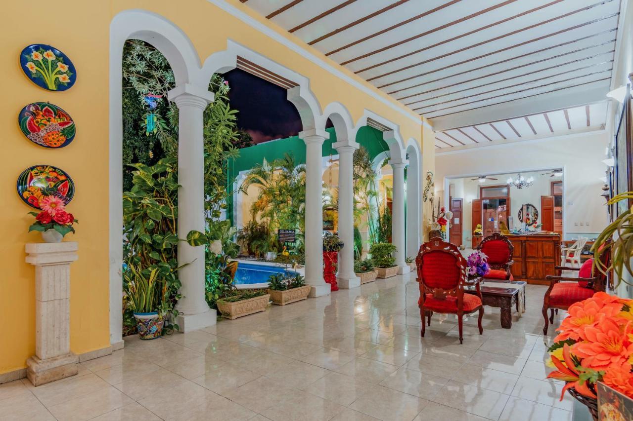 Hotel Santa Maria Merida Exterior photo