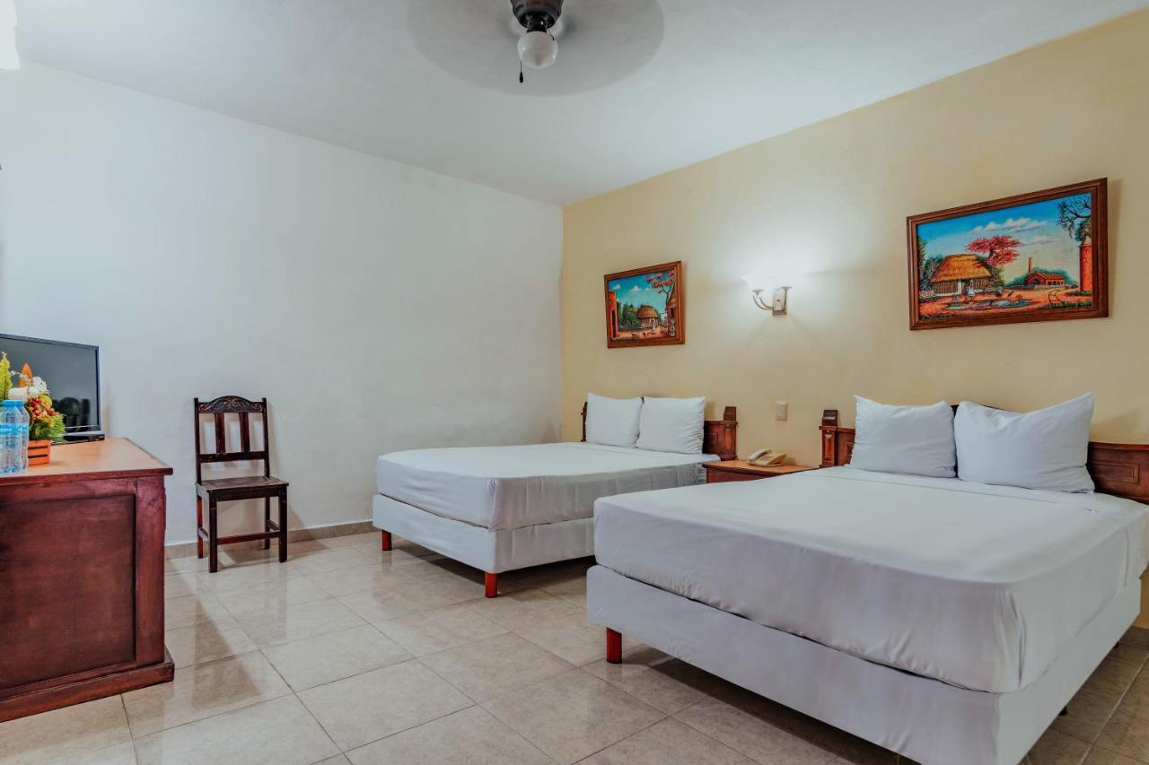 Hotel Santa Maria Merida Exterior photo